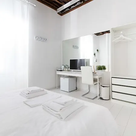 White Ostilia Apartments Rome Exterior photo